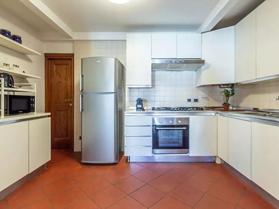 Immagine 8 di Appartamento in affitto  in Via dei Rondinelli a Firenze