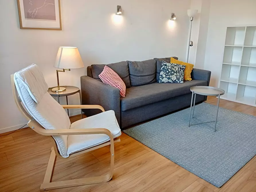 Immagine 2 di Appartamento in affitto  in Markgrafenstraße a Berlin