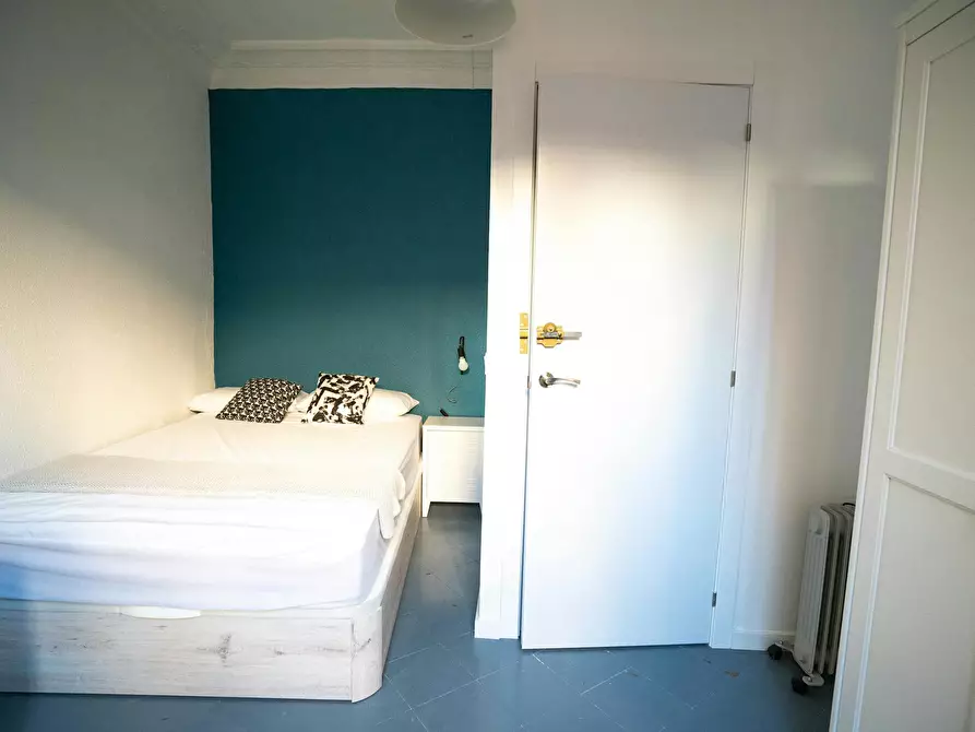 Immagine 2 di Camera in affitto  in Carrer de l'Almudí a Valencia