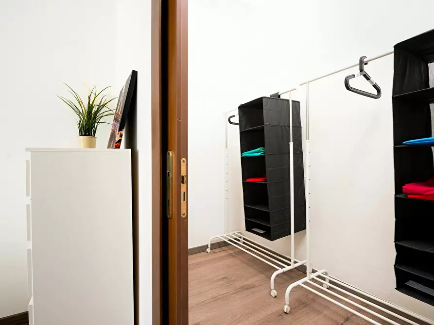 Immagine 2 di Camera in affitto  in Piazza Tancredi Galimberti a Torino