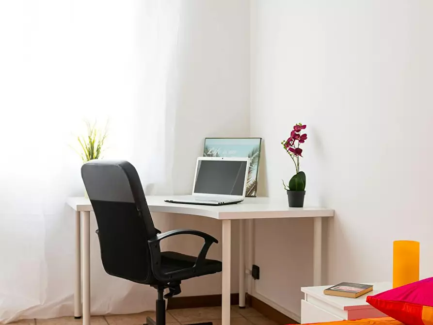 Immagine 2 di Camera in affitto  in Piazza Tancredi Galimberti a Torino