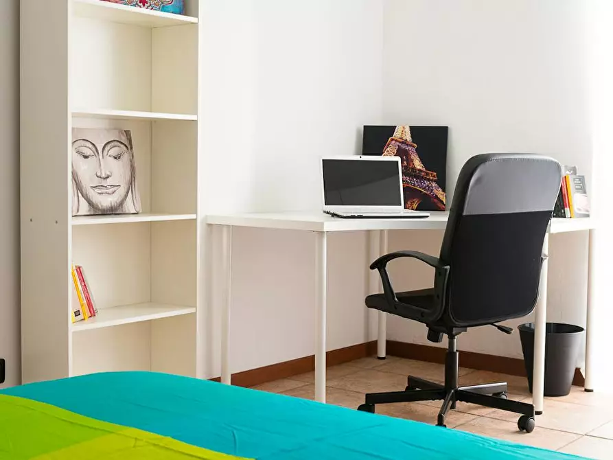 Immagine 4 di Camera in affitto  in Piazza Tancredi Galimberti a Torino