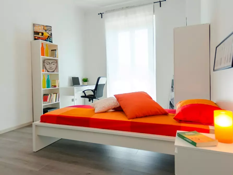 Immagine 5 di Camera in affitto  in Piazza Tancredi Galimberti a Torino