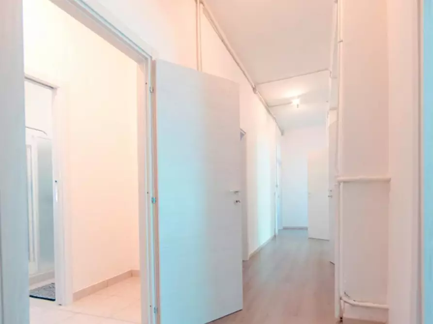 Immagine 9 di Camera in affitto  in Piazza Tancredi Galimberti a Torino