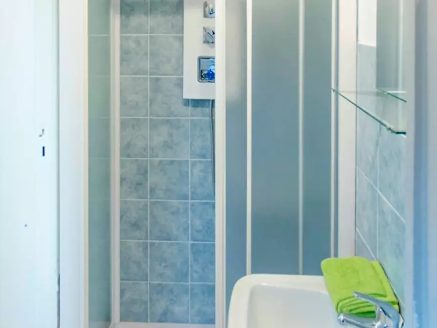 Immagine 5 di Camera in affitto  in Corso Sebastopoli a Torino