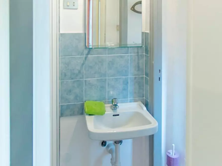 Immagine 4 di Camera in affitto  in Corso Sebastopoli a Torino