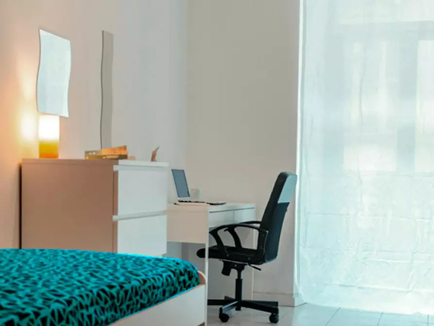 Immagine 6 di Camera in affitto  in Via Alfonso Bonafous a Torino