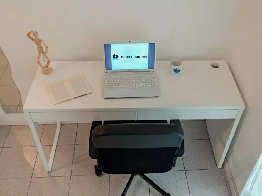 Immagine 4 di Camera in affitto  in Via Alfonso Bonafous a Torino