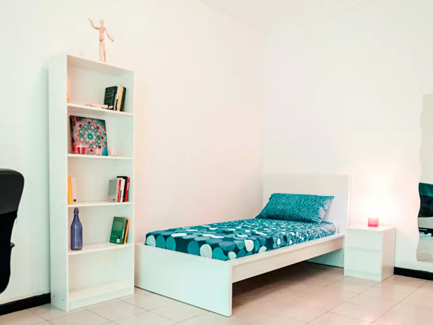 Immagine 1 di Camera in affitto  in Via Alfonso Bonafous a Torino