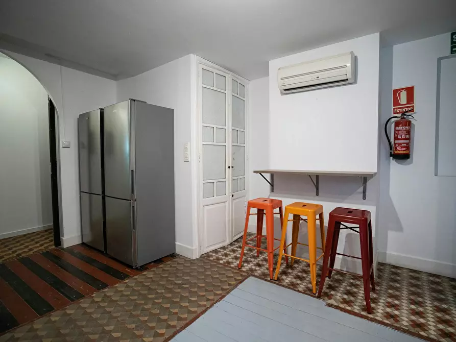 Immagine 9 di Camera in affitto  in Carrer de l'Almudí a Valencia