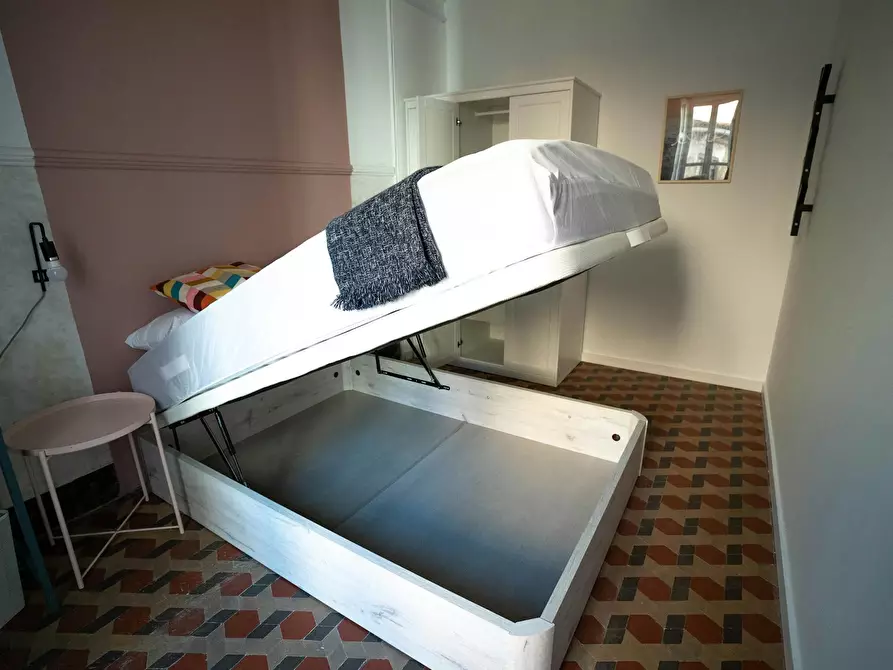 Immagine 4 di Camera in affitto  in Carrer de l'Almudí a Valencia