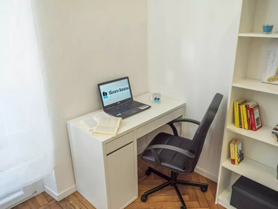 Immagine 5 di Camera in affitto  in Via Luigi Cibrario a Torino