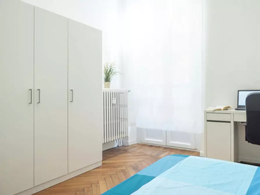 Immagine 3 di Camera in affitto  in Via Luigi Cibrario a Torino