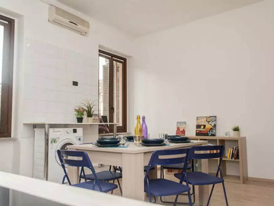 Immagine 10 di Camera in affitto  in Via Romolo Gessi a Torino