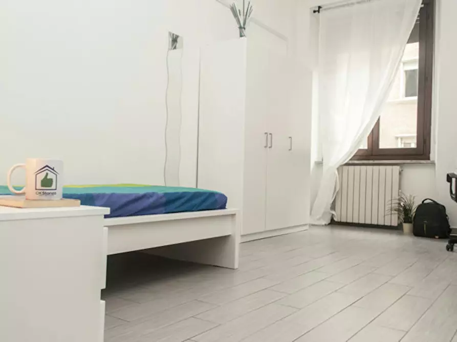 Immagine 3 di Camera in affitto  in Via Romolo Gessi a Torino
