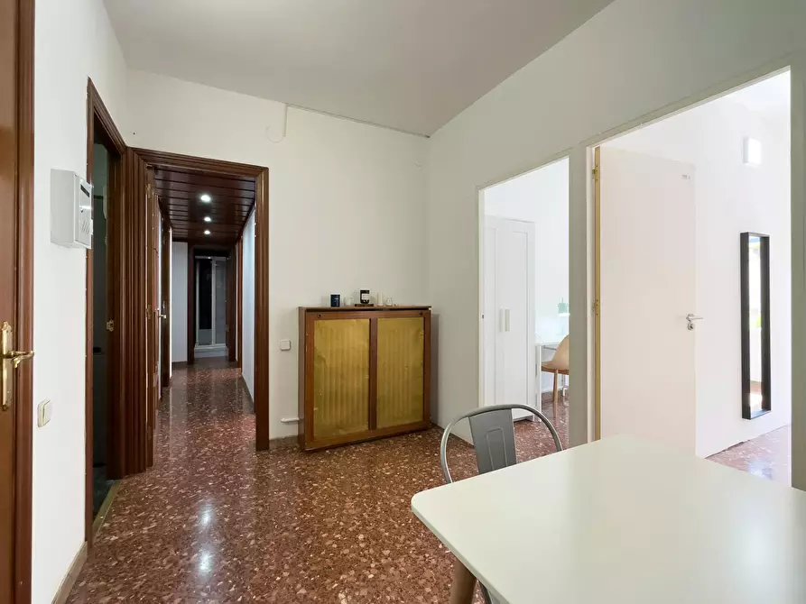 Immagine 9 di Camera in affitto  in Carrer de la Mare de Déu del Carmel a Barcelona