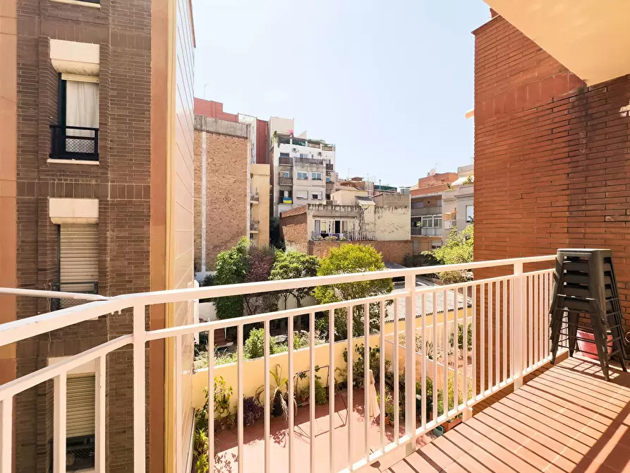 Immagine 3 di Camera in affitto  in Carrer de la Mare de Déu del Carmel a Barcelona