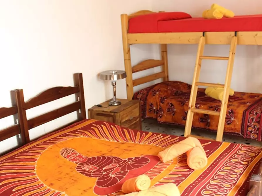 Immagine 6 di Camera in affitto  in Via Argenteria a Palermo