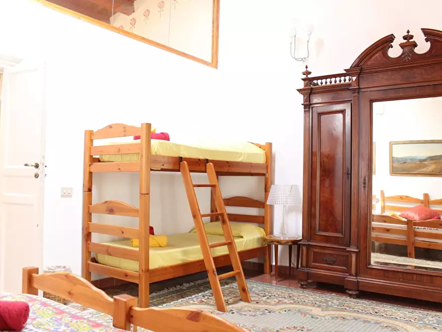 Immagine 5 di Camera in affitto  in Via Argenteria a Palermo