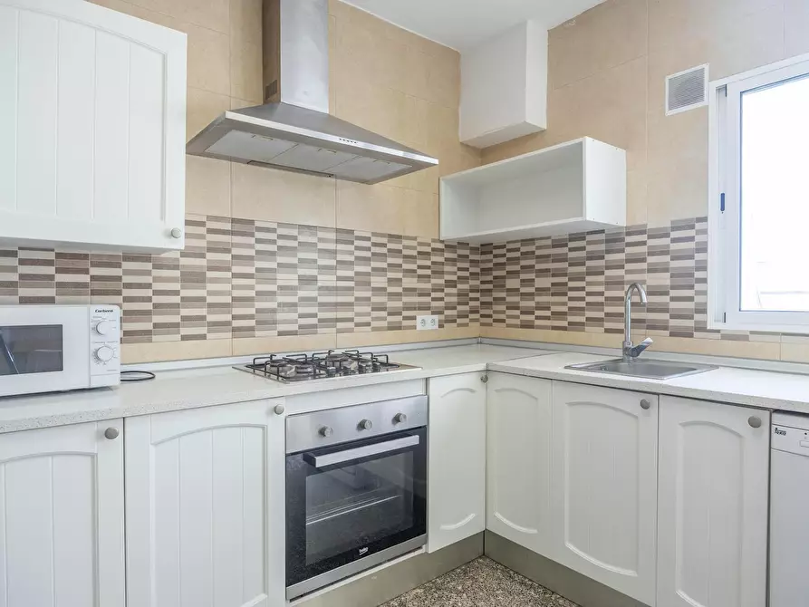 Immagine 10 di Camera in affitto  in Calle Reig Genovés a Valencia