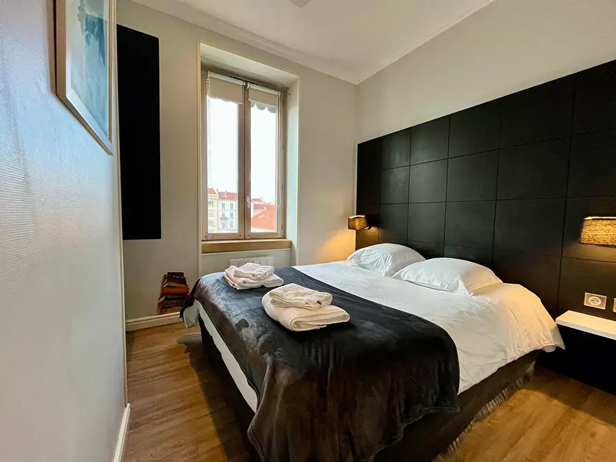 Immagine 1 di Appartamento in affitto  in Rue des Charmettes a Lyon