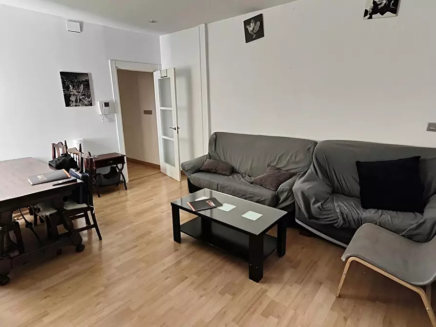 Immagine 2 di Appartamento in affitto  in Calle de Guzmán el Bueno a Madrid