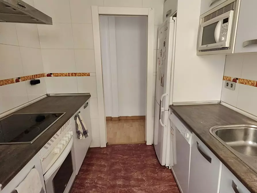 Immagine 8 di Appartamento in affitto  in Calle de Guzmán el Bueno a Madrid