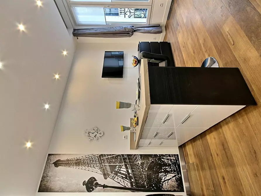 Immagine 8 di Appartamento in affitto  in Rue Poissonnière a Paris