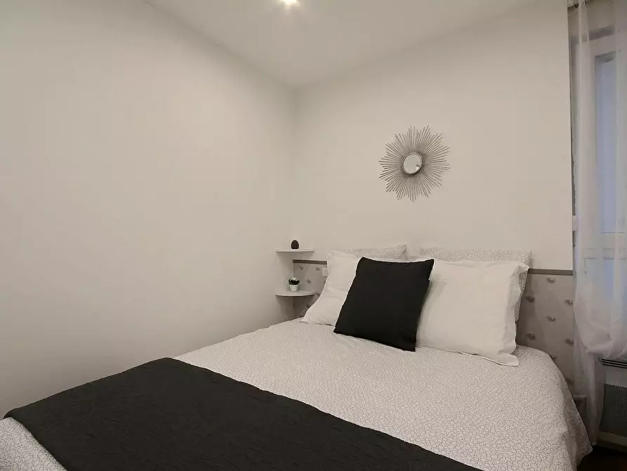 Immagine 2 di Appartamento in affitto  in Rue Poissonnière a Paris