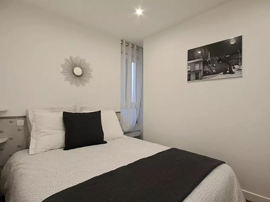 Immagine 10 di Appartamento in affitto  in Rue Poissonnière a Paris