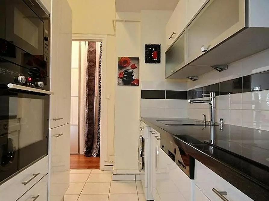 Immagine 9 di Appartamento in affitto  in Rue Rennequin a Paris 17