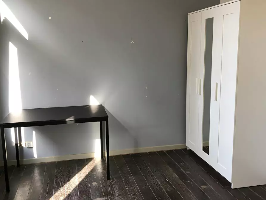 Immagine 2 di Camera in affitto  in Rue du Midi a Bruxelles