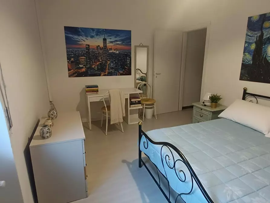 Immagine 3 di Camera in affitto  in Via Monte Sabotino a Paderno Dugnano