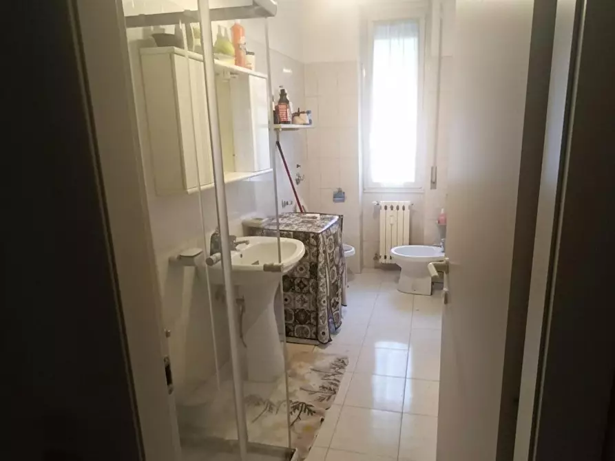 Immagine 10 di Camera in affitto  in Via Monte Sabotino a Paderno Dugnano