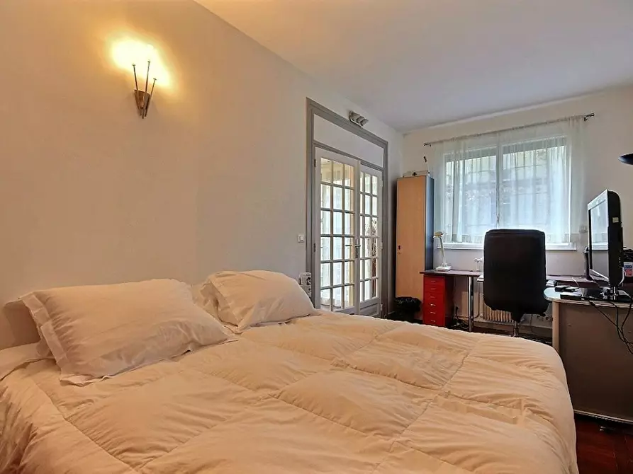Immagine 10 di Appartamento in affitto  in Villa de la Faisanderie a Paris 16