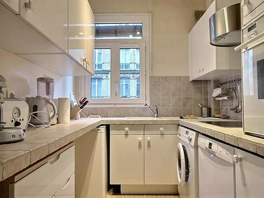 Immagine 7 di Appartamento in affitto  in Villa de la Faisanderie a Paris 16