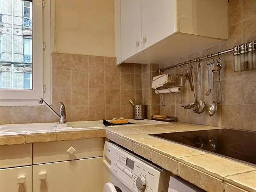 Immagine 8 di Appartamento in affitto  in Villa de la Faisanderie a Paris 16