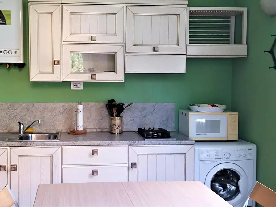 Immagine 4 di Appartamento in affitto  in Via Valaperta a Erba