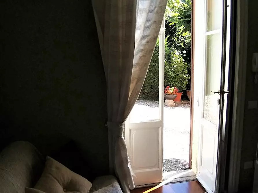 Immagine 6 di Appartamento in affitto  in Via Valaperta a Erba