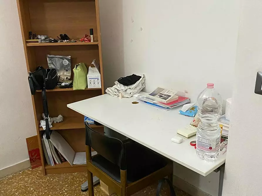 Immagine 2 di Camera condivisa in affitto  in Via Tuscolana a Roma