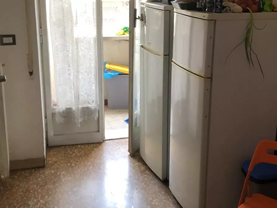 Immagine 8 di Camera condivisa in affitto  in Via Tuscolana a Roma
