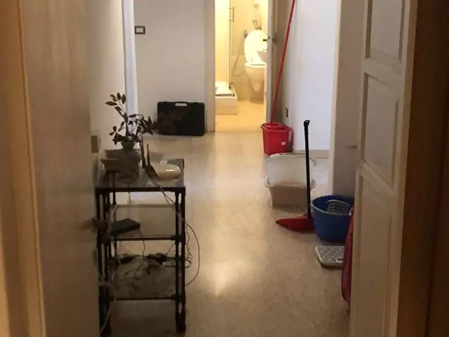 Immagine 6 di Camera condivisa in affitto  in Via Tuscolana a Roma