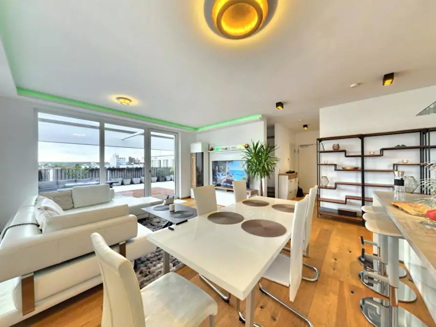 Immagine 1 di Appartamento in affitto  in Hafeninsel a Offenbach