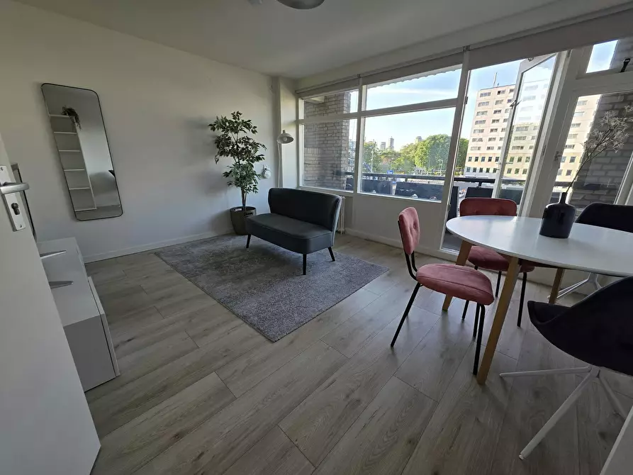 Immagine 1 di Camera in affitto  in Van Swietenlaan a Rotterdam