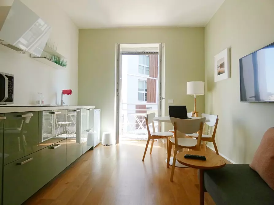 Immagine 1 di Appartamento in affitto  in Via Cenisio a Milano