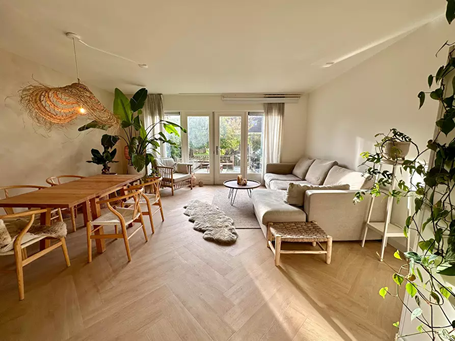 Immagine 1 di Casa indipendente in affitto  in Domineestuin a Zaandijk