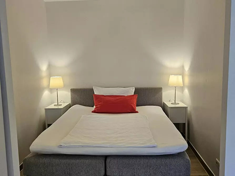 Immagine 6 di Casa indipendente in affitto  in Steinkribbenstraße a Düsseldorf