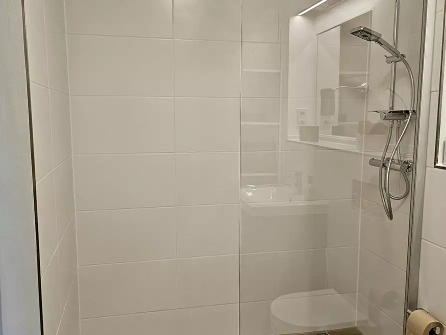Immagine 9 di Casa indipendente in affitto  in Steinkribbenstraße a Düsseldorf