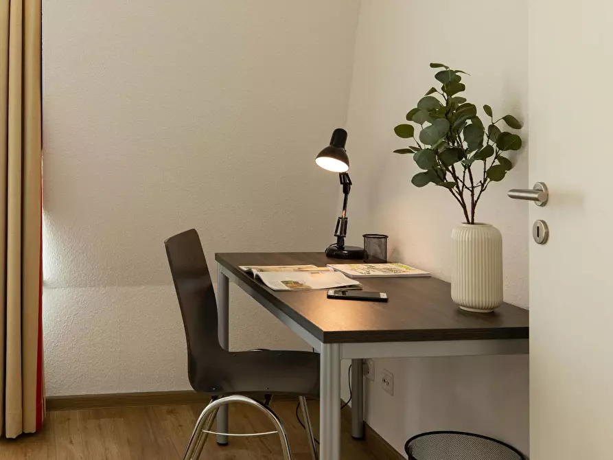Immagine 4 di Appartamento in affitto  in Weserstraße a Frankfurt am Main