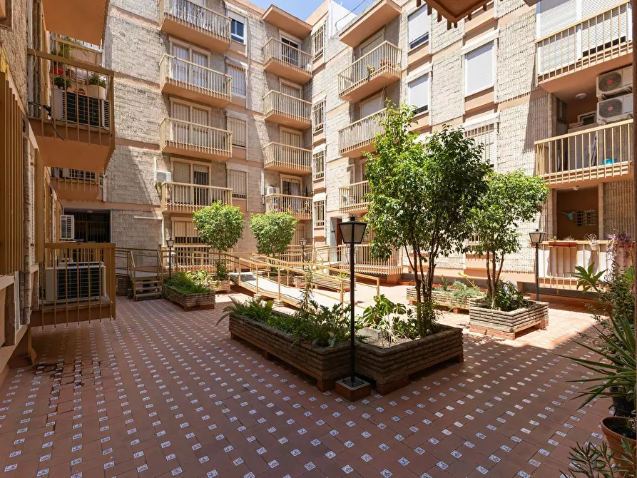 Immagine 5 di Appartamento in affitto  in Calle Teodosio a Sevilla